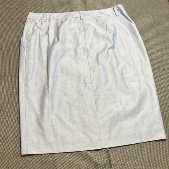 BROOKS BROTHERS NWT Oxford blue dresss shirt skirt. 100% cotton. Size 12. - Picture 3 of 8